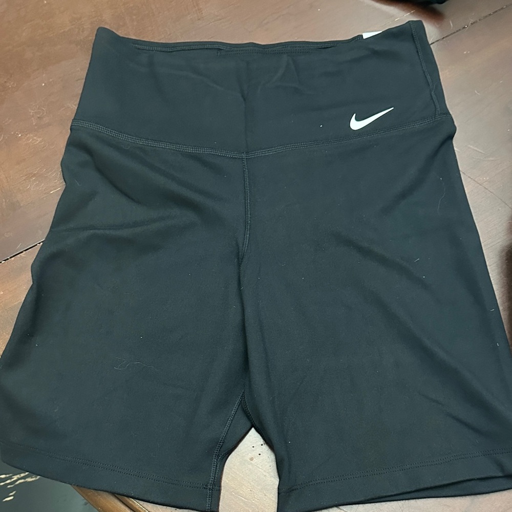 Nike Women's Black High-Waisted Bike Shorts